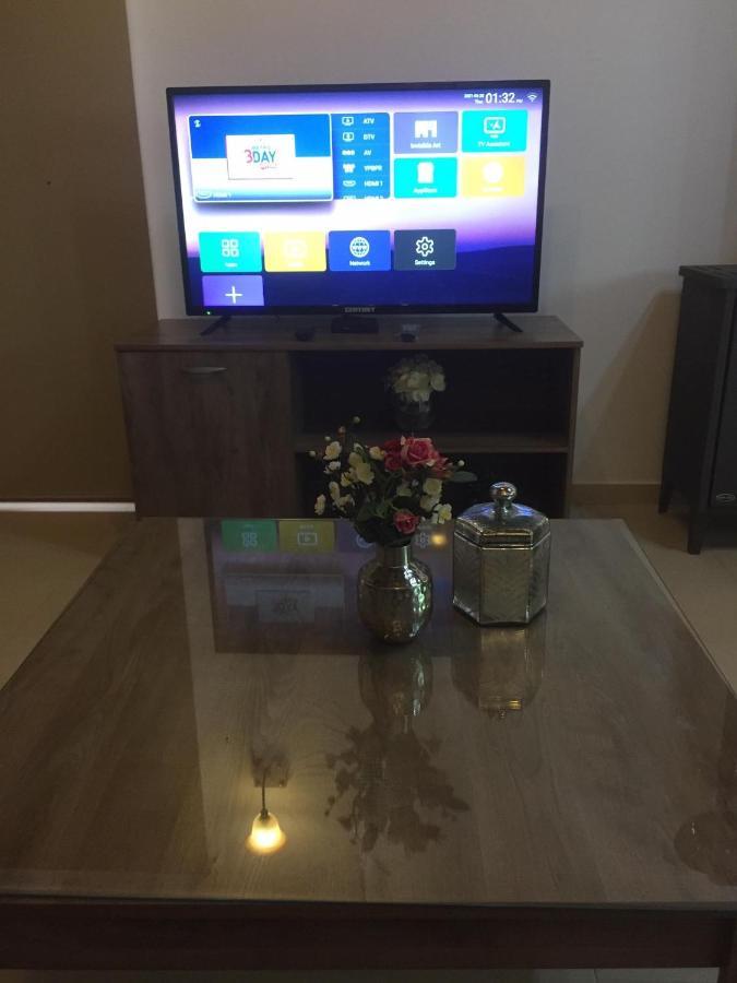 Love Holiday Suite 2 Tris Elies Екстериор снимка
